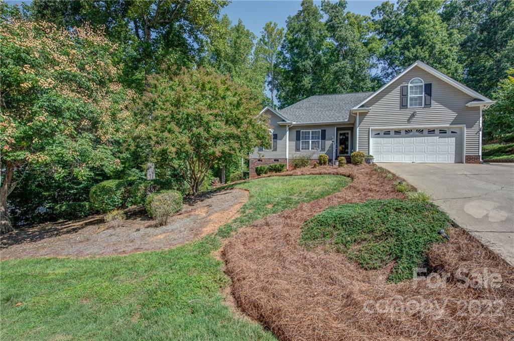 Property image 2 of 351 Cape Breton Trail in Keltic Meadows, Gastonia, NC 28056