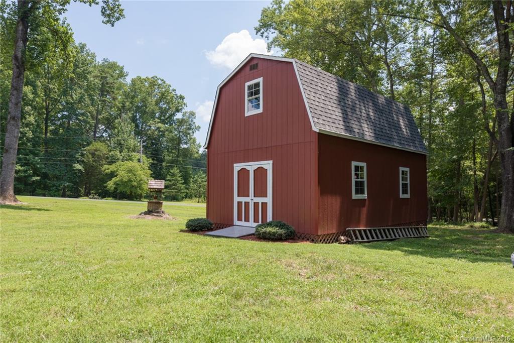 Property image 5 of 1110 Brafford Drive in Brafford Farms, Concord, NC 28025
