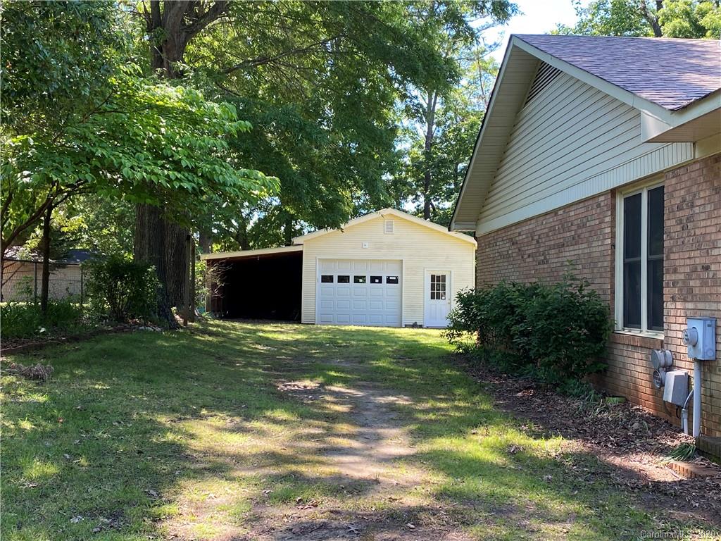 Property image 5 of 1620 Andover Street in Taymor, Concord, NC 28027