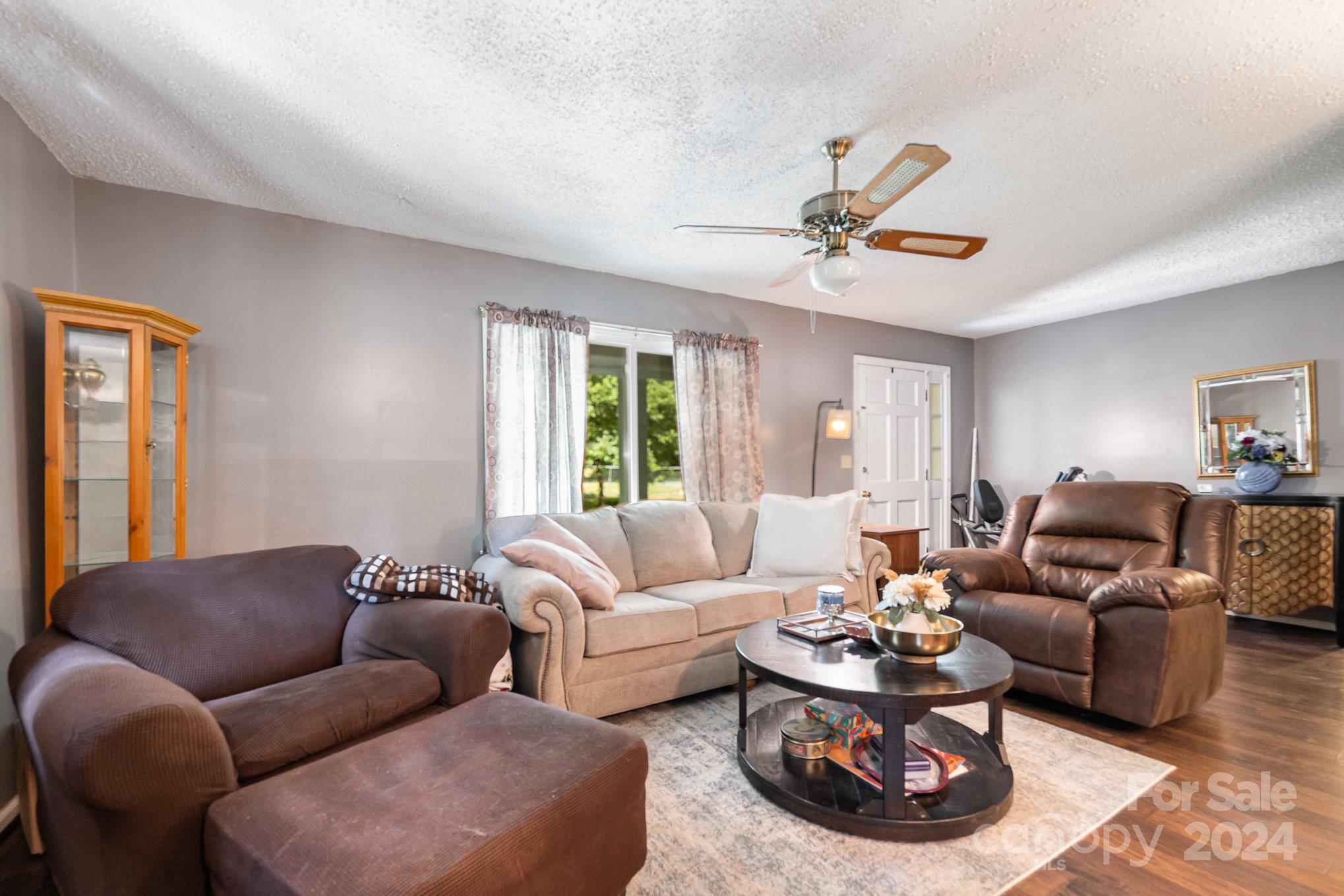 Property image 4 of 1640 W Colonial Drive in Milford Hills, Salisbury, NC 28144
