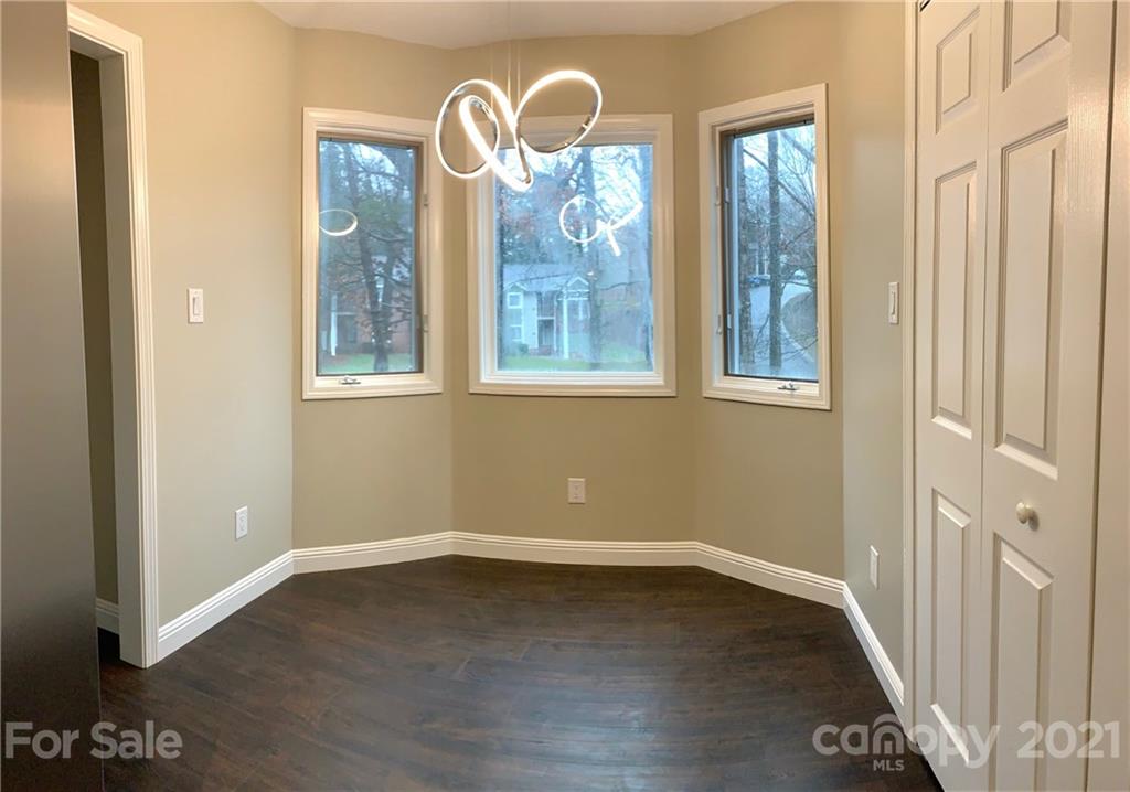 Property image 4 of 1041 Wexford Place in Ridgeview, Concord, NC 28027