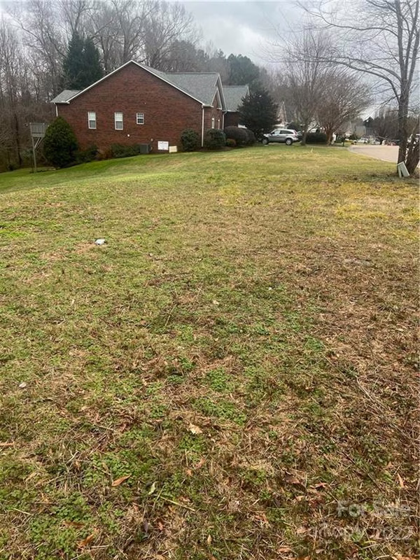 1004 Overhill Road