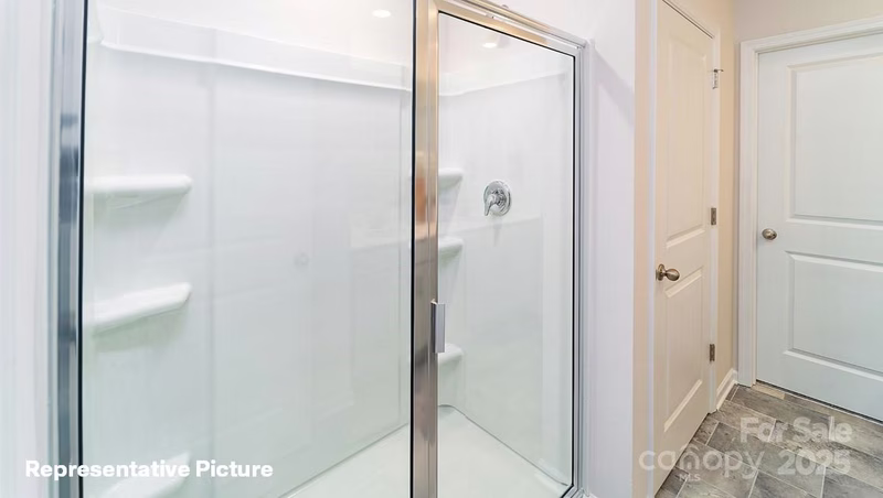 Property image 3 at 1989 10th Street, Hickory, NC 28602