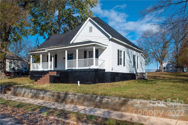 312 Vance Avenue