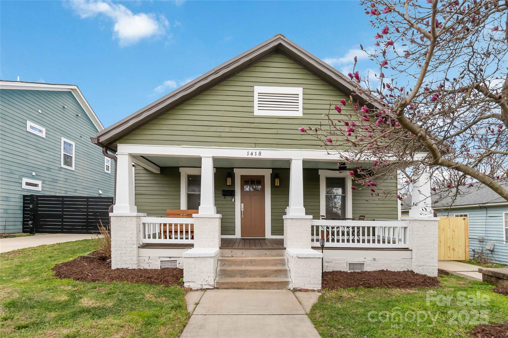 Property image 2 of 1418 Seigle Avenue in Belmont, Charlotte, NC 28205