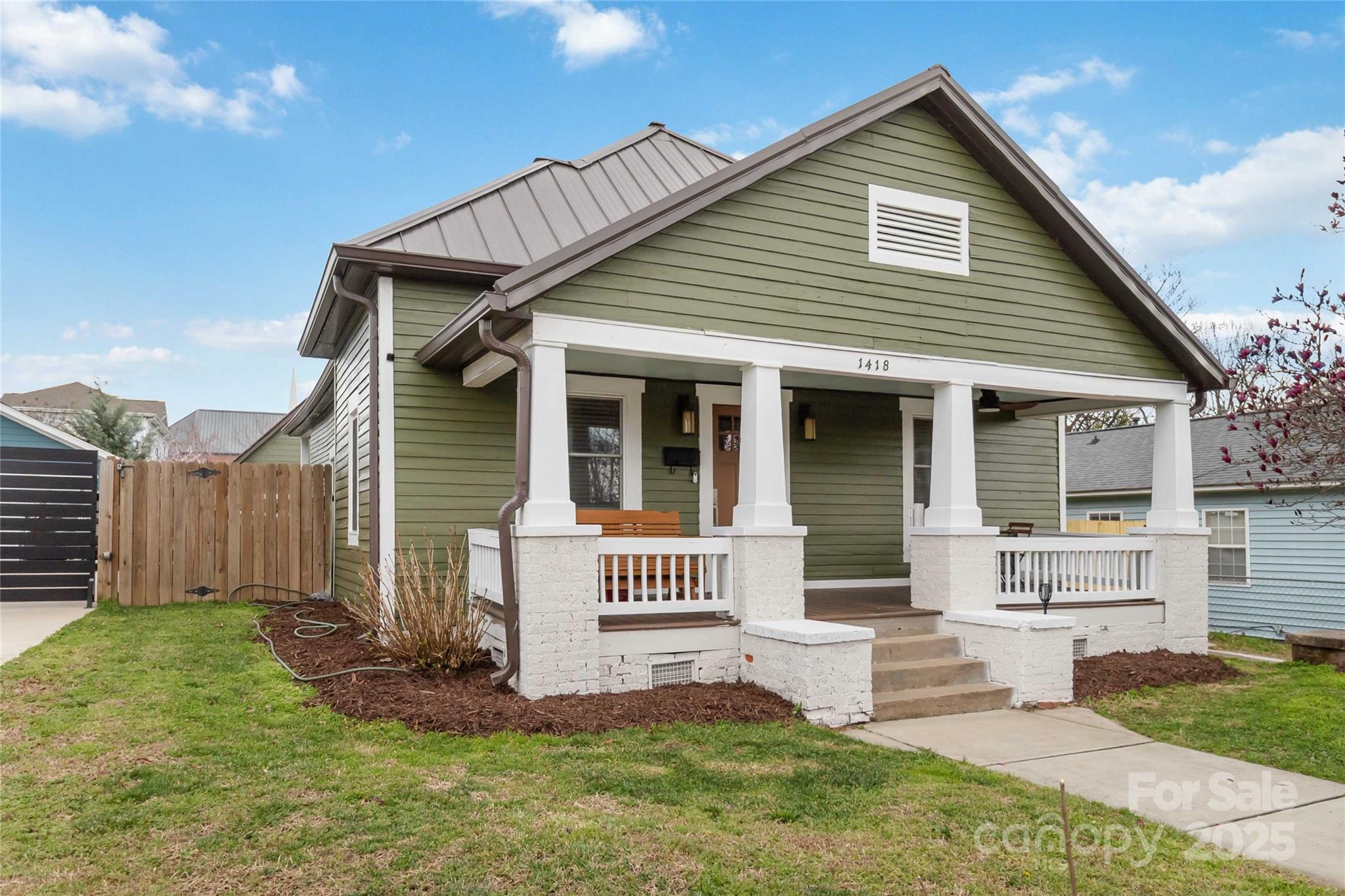 Property image 4 of 1418 Seigle Avenue in Belmont, Charlotte, NC 28205