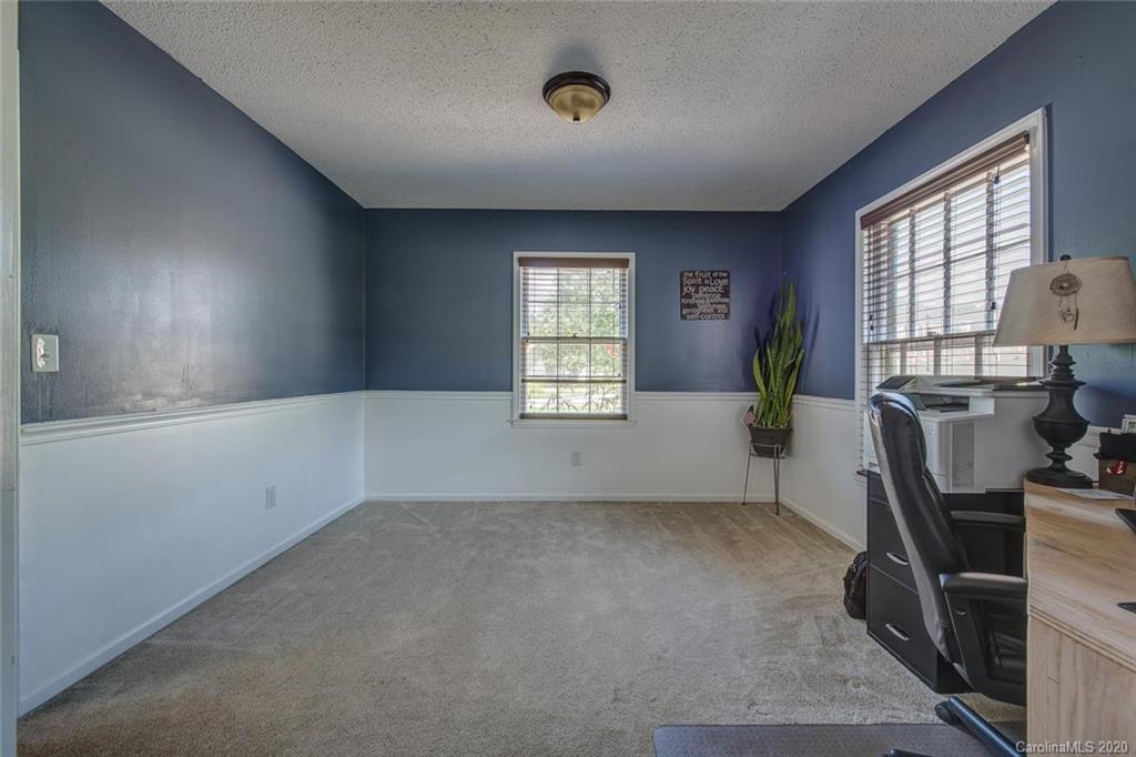Property image 2 of 3409 Sherwood Circle in Forest Brook, Gastonia, NC 28056
