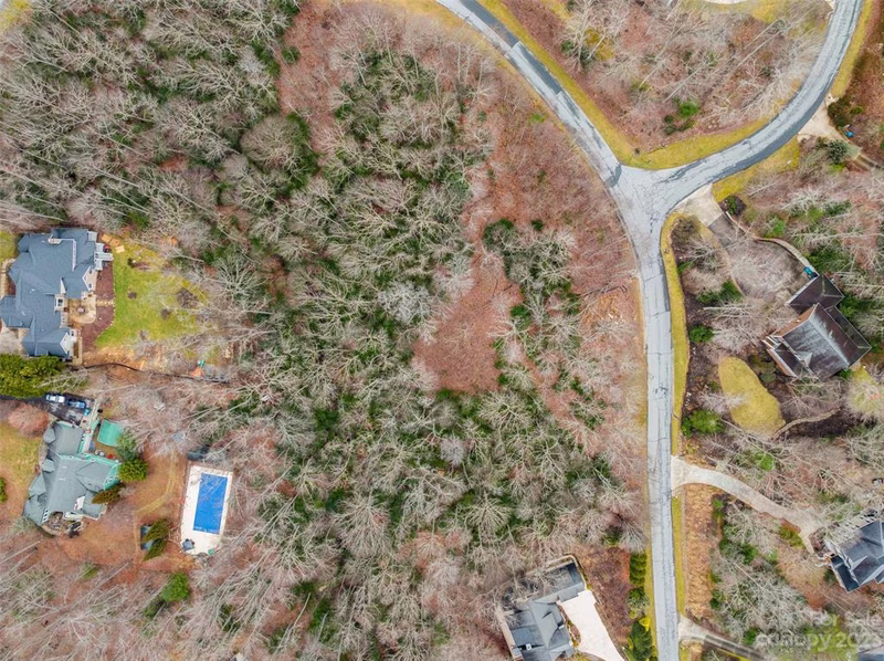 Property image 3 at 70 Windover Drive, Asheville, NC 28803