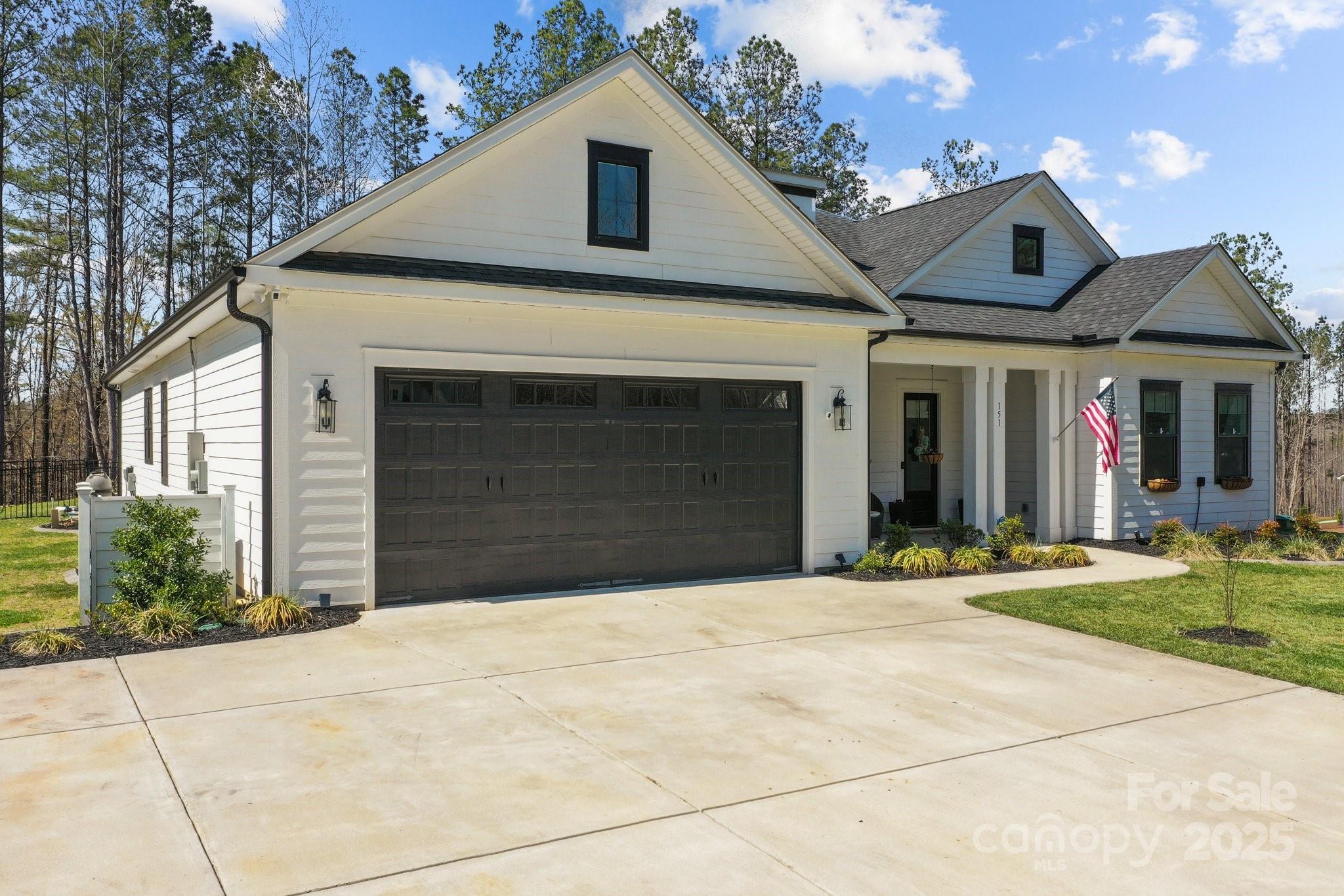 Property image 3 of 151 Powder Spring Drive in Powder Spring Creek, Statesville, NC 28677
