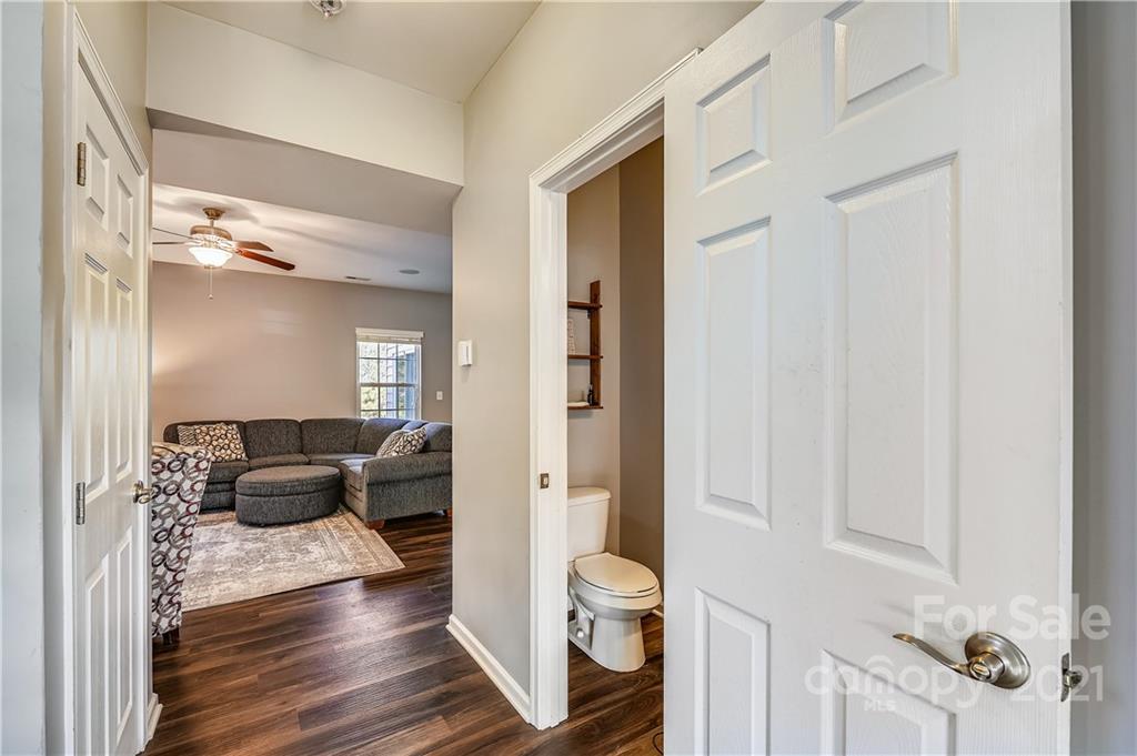 Property image 5 of 3010 Robusta Court in Rosegate, Gastonia, NC 28056