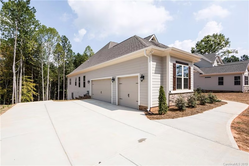 Property image 3 at 676 Kenway Loop, Mooresville, NC 28117