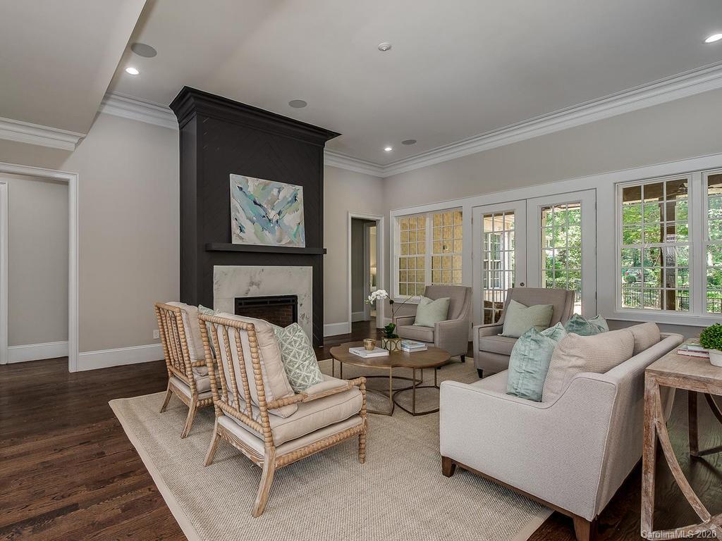 Property image 5 of 4329 Tottenham Road in Kingswood, Charlotte, NC 28226