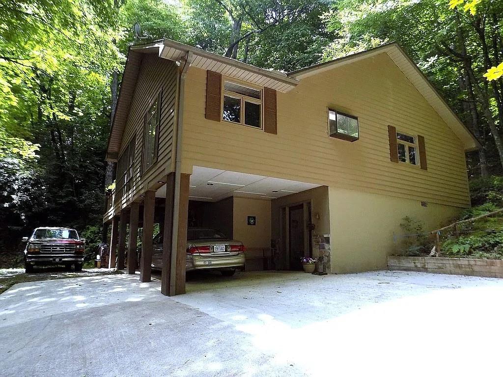 Property image 2 of 4122 Connestee Trail in Connestee Falls, Brevard, NC 28712
