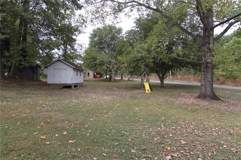 Property image 3 at 2401 Hoffman Street, Gastonia, NC 28054