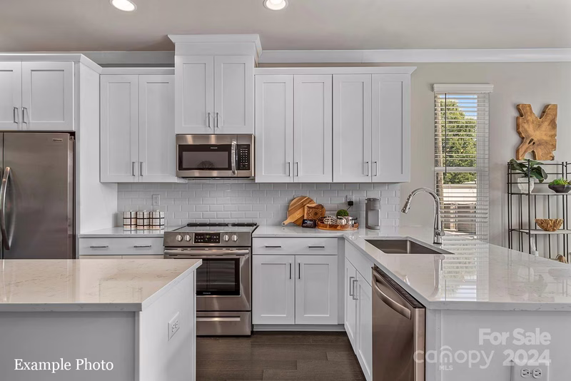 3016 Loso Terrace
