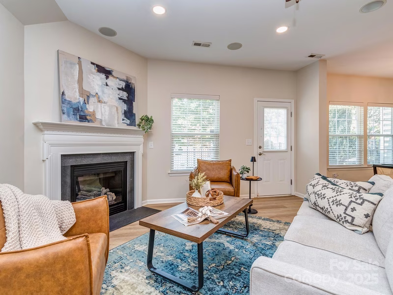 Property image 4 at 4738 Mount Royal Lane, Charlotte, NC 28210