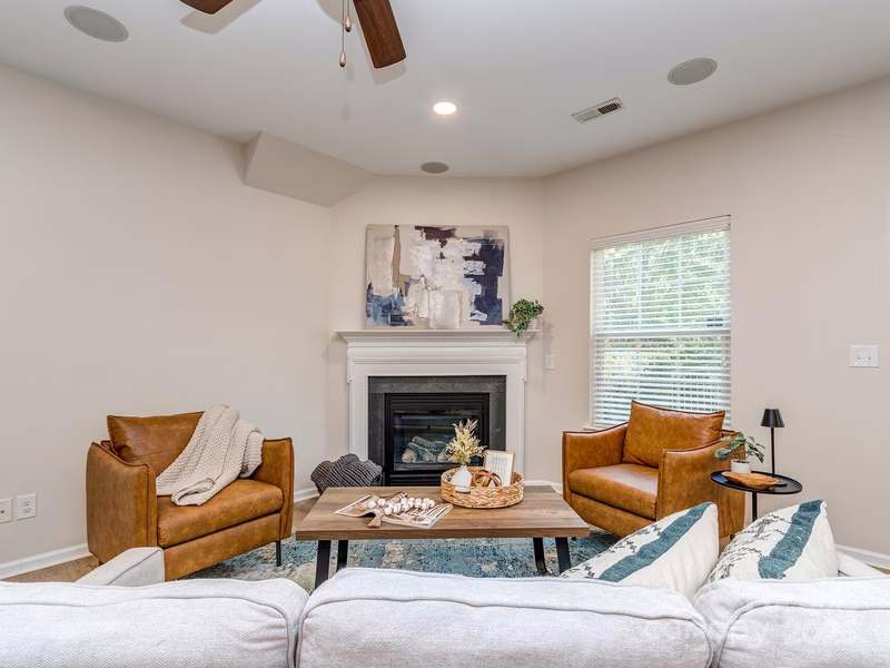 Property image 5 at 4738 Mount Royal Lane, Charlotte, NC 28210