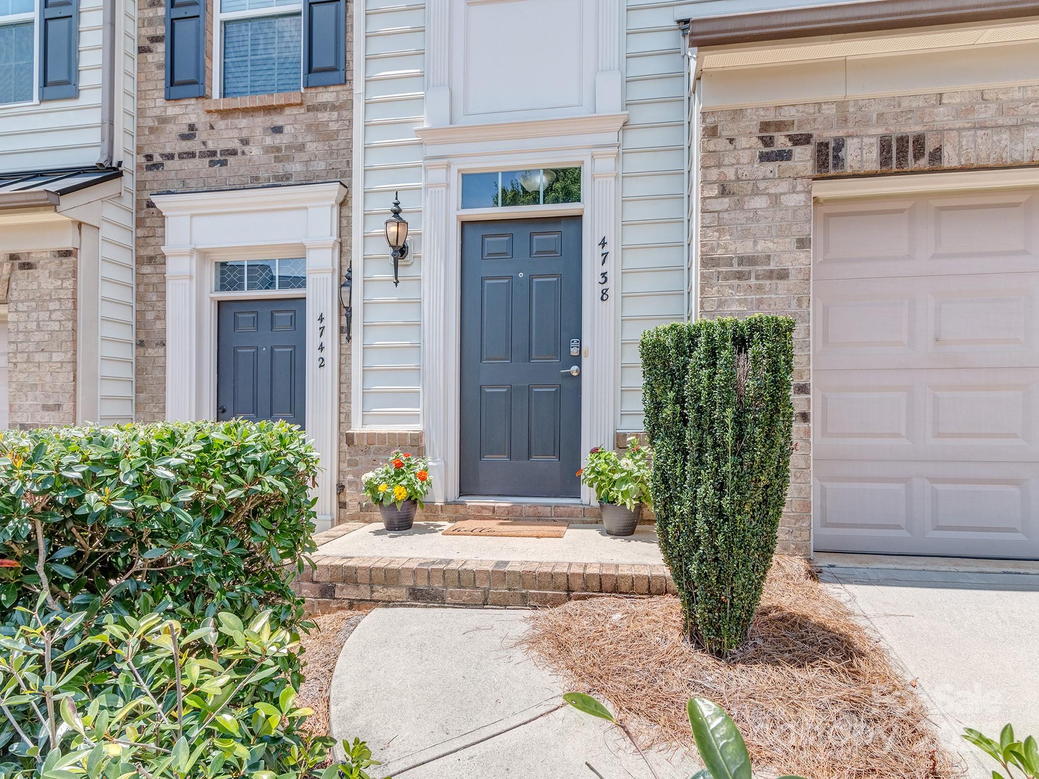 Property image 2 of 4738 Mount Royal Lane in Park South Station, Charlotte, NC 28210