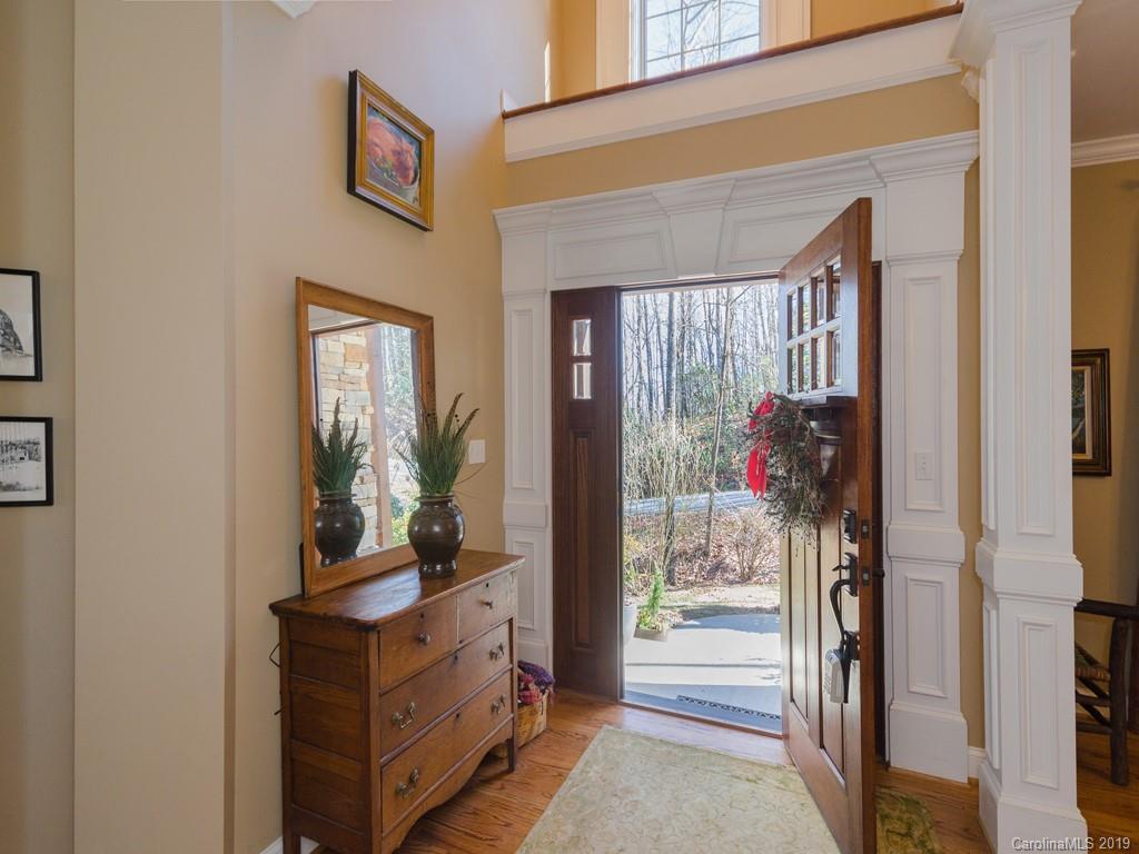 Property image 2 of 65 Ravenwood Lane in Ravenwood Forest, Horse Shoe, NC 28742