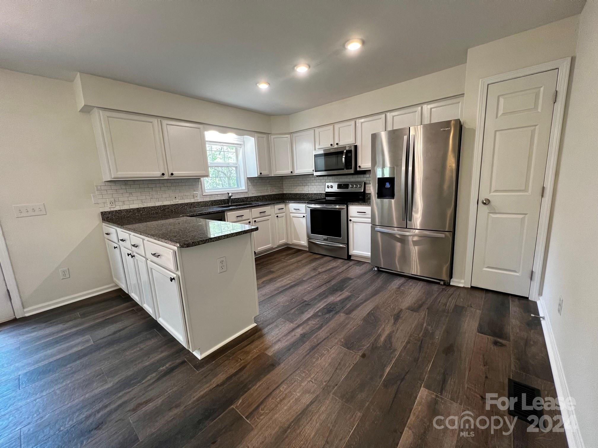Property image 4 of 926 Polk Street in Greenville, Charlotte, NC 28206