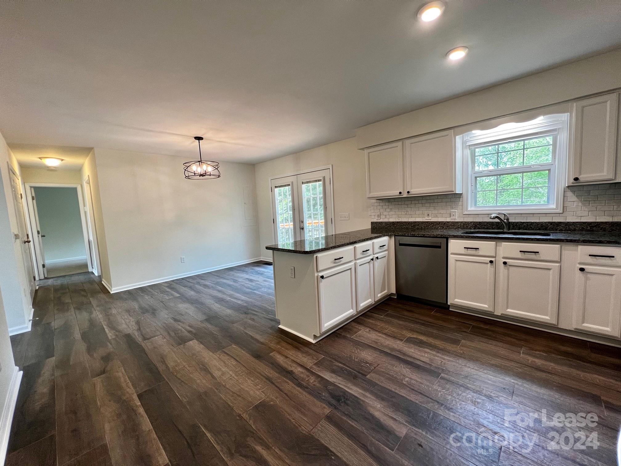 Property image 5 of 926 Polk Street in Greenville, Charlotte, NC 28206