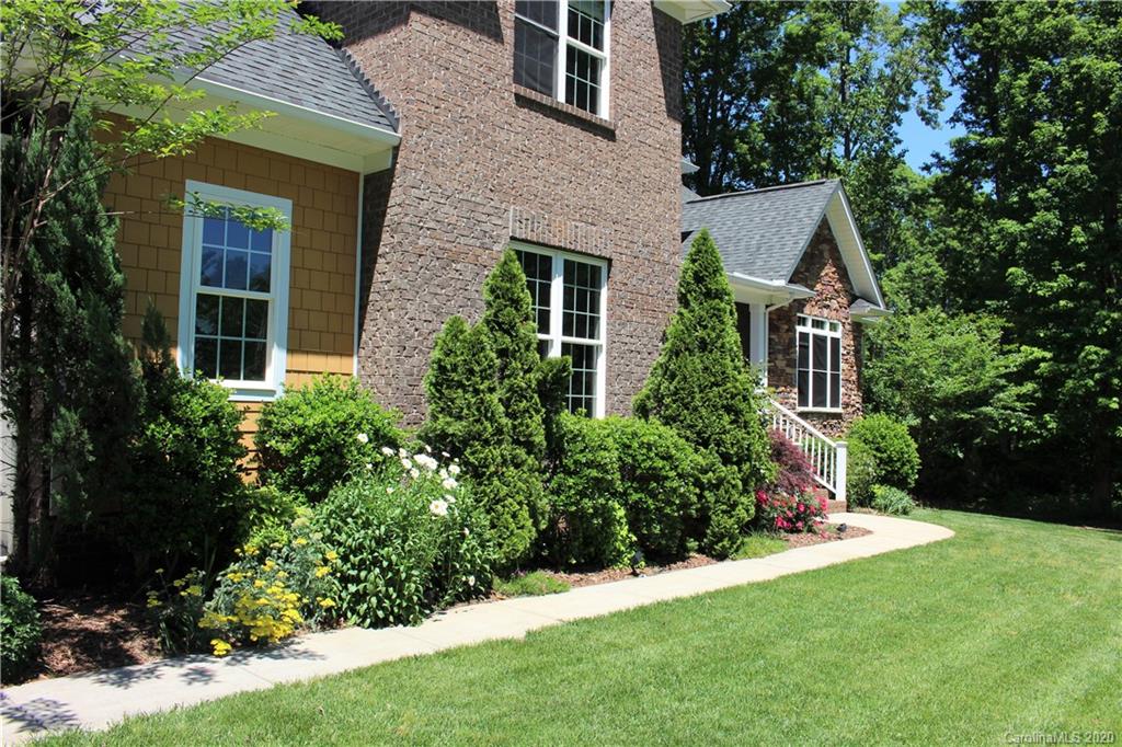 Property image 2 of 111 Jase Court in Norman Woods, Mooresville, NC 28117