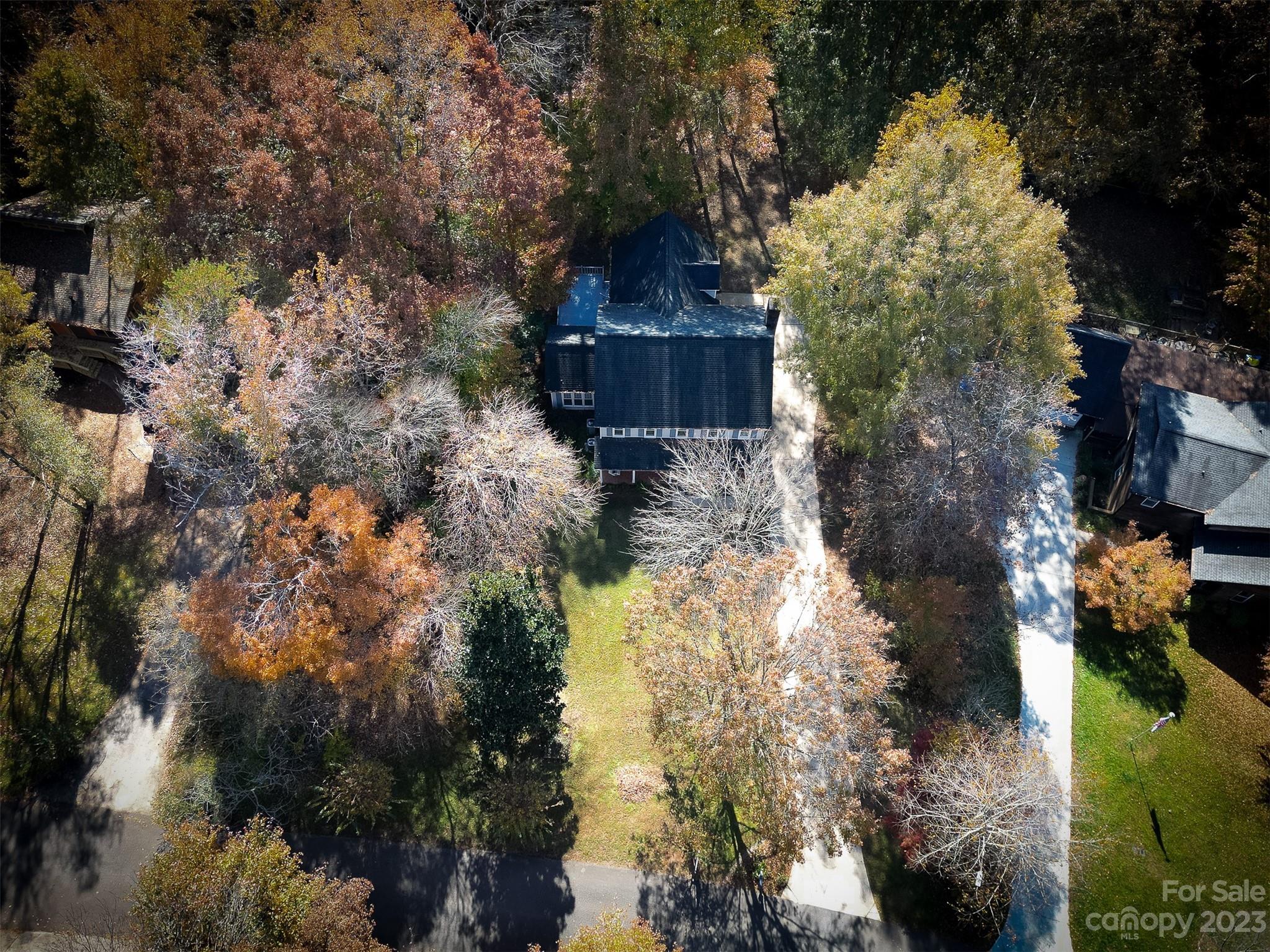 Property image 3 of 1049 Peachtree Lane in Old Orchard, Fort Mill, SC 29715