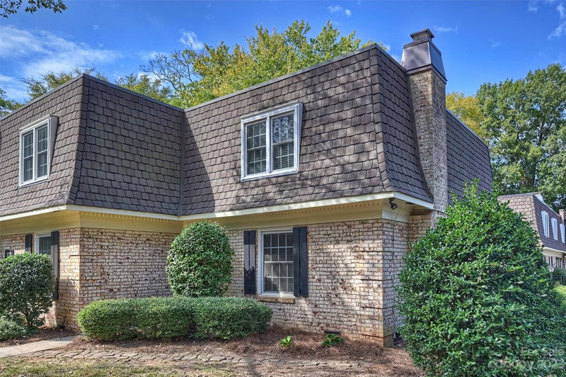 Property image 2 at 1712 Roxborough Road, Charlotte, NC 28211
