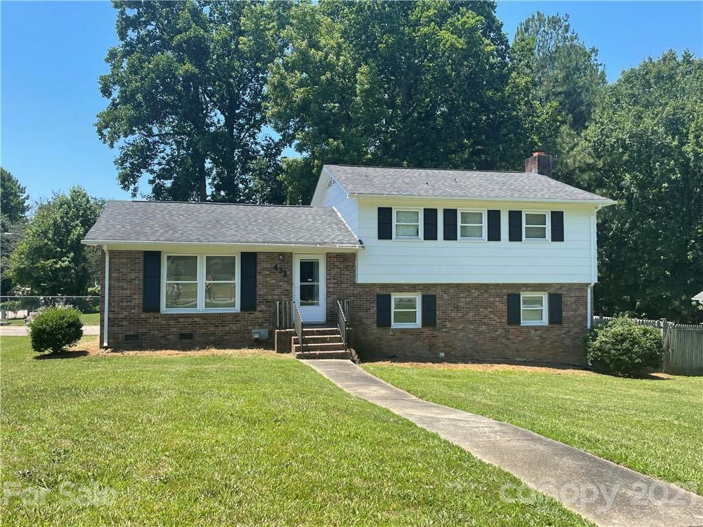 Property image 2 of 433 Willow Road in Westcliffe, Salisbury, NC 28147