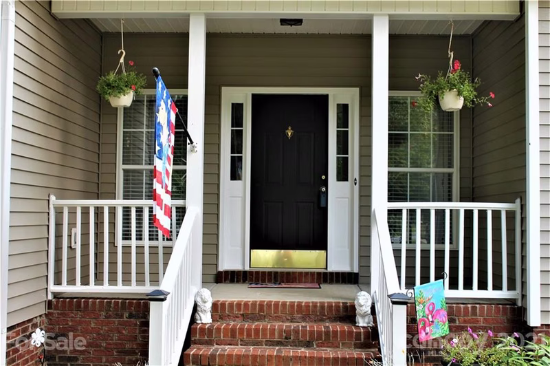 Property image 4 at 318 Cape Breton Trail, Gastonia, NC 28056