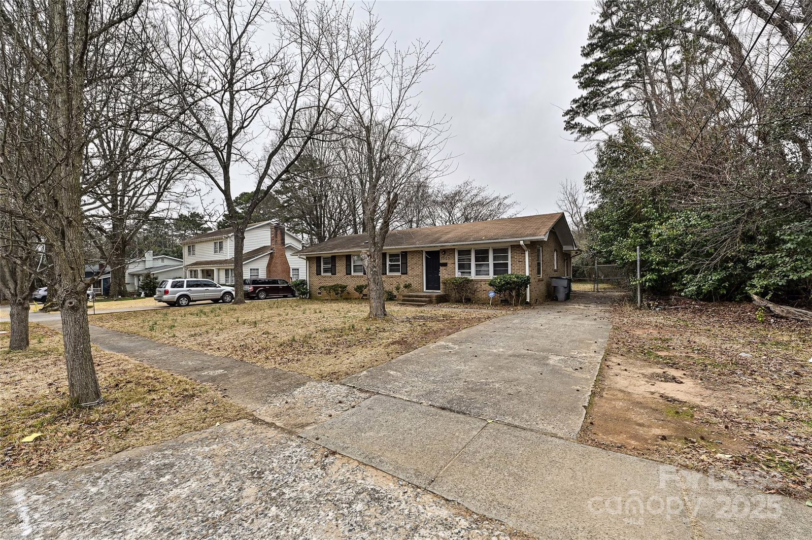 Property image 1 at 3923 Winterfield Place, Charlotte, NC 28205