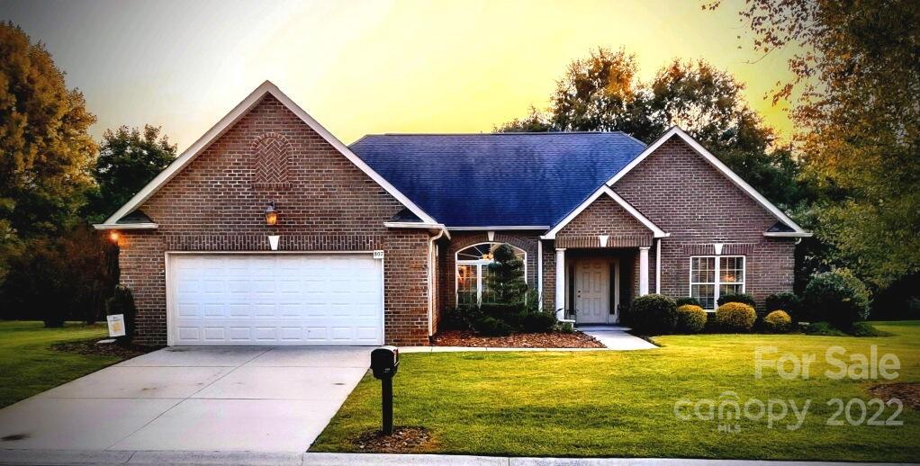 Property image 3 of 807 Wendermere Circle in Reserve at the Country Club, Salisbury, NC 28144