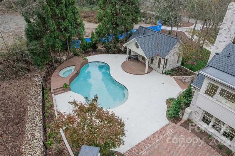 Property image 4 at 6433 Sharon Hills Road, Charlotte, NC 28210