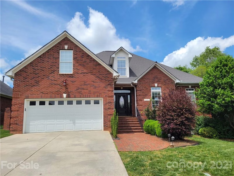 1610 Elkhart Circle