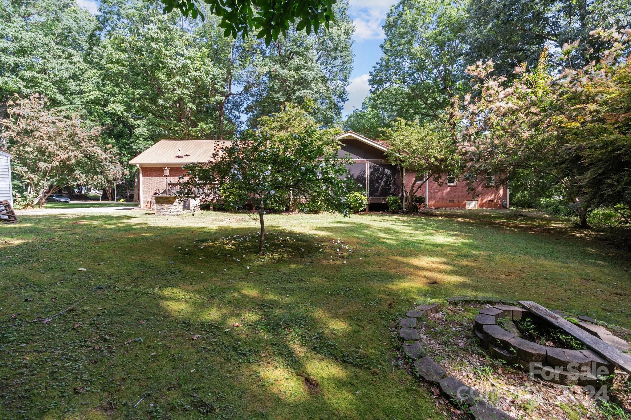 Property image 4 of 309 Travis Lane in Corbin Hills, Salisbury, NC 28146