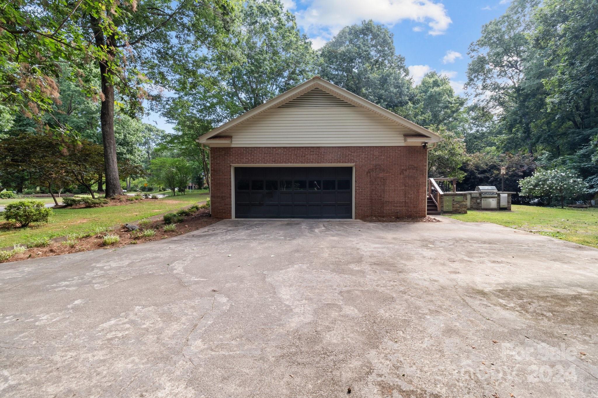 Property image 5 of 309 Travis Lane in Corbin Hills, Salisbury, NC 28146