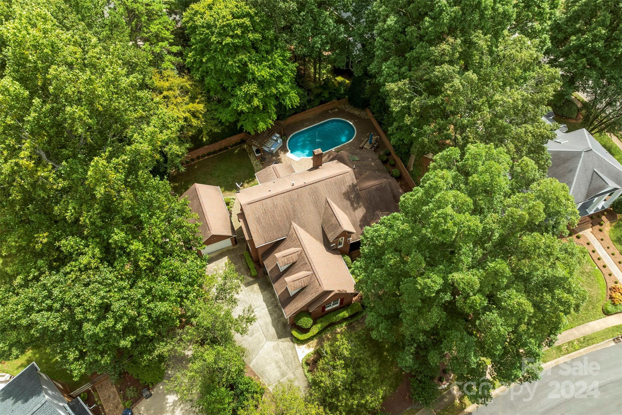 Property image 2 of 8734 Taunton Drive in Wynfield, Huntersville, NC 28078