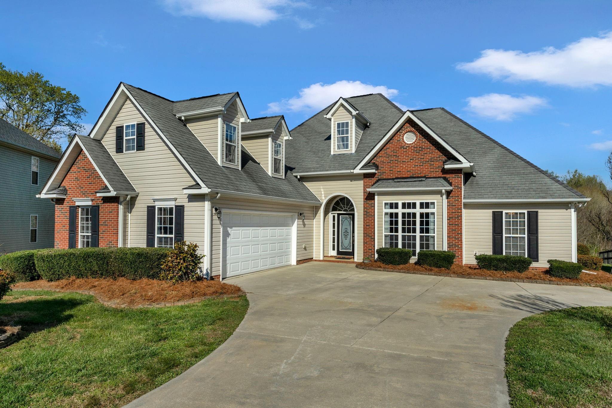 Property image 2 of 2010 Blazing Star Lane in Wincrest, Monroe, NC 28110