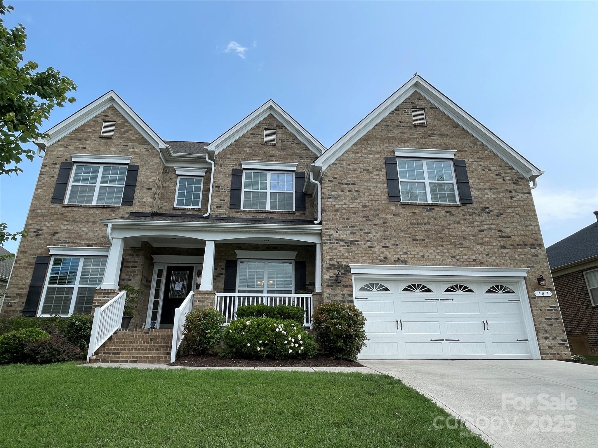 Property image 2 of 707 Five Leaf Lane in Hollister, Waxhaw, NC 28173