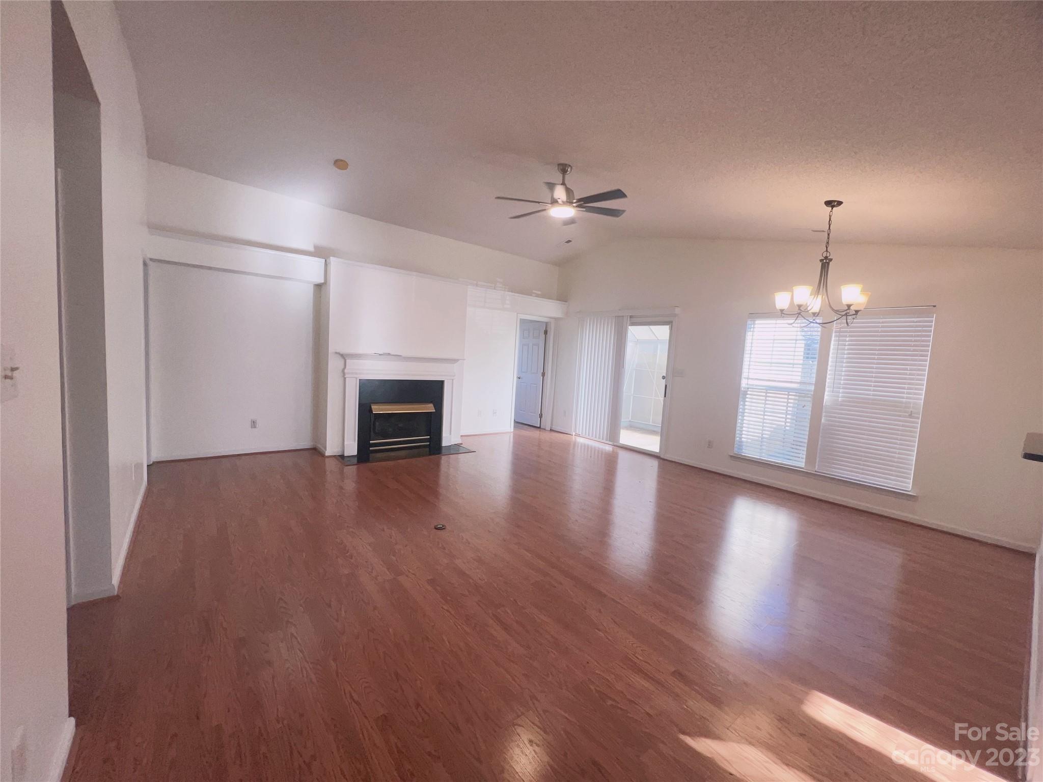 Property image 3 of 9805 Sweet Plum Drive in Turtle Rock, Charlotte, NC 28215