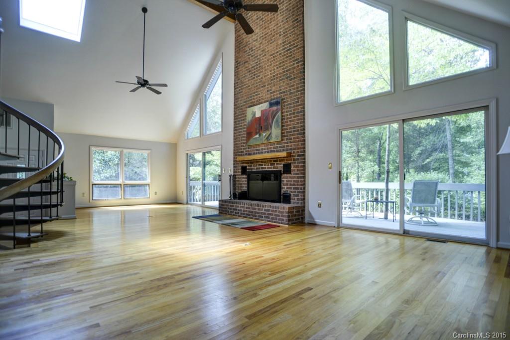 Property image 5 of 6504 Lynn Avenue in Carmel Hills, Charlotte, NC 28226