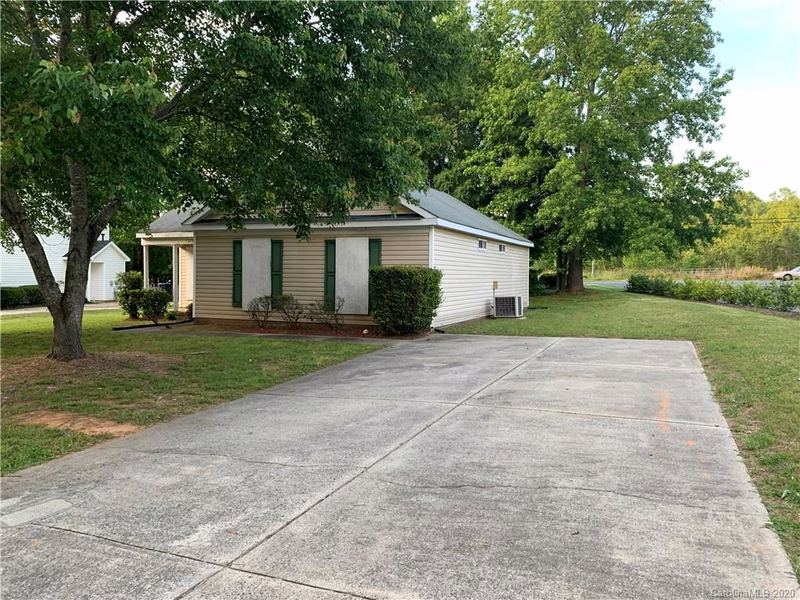 Property image 2 at 7315 Heronwood Lane, Charlotte, NC 28227