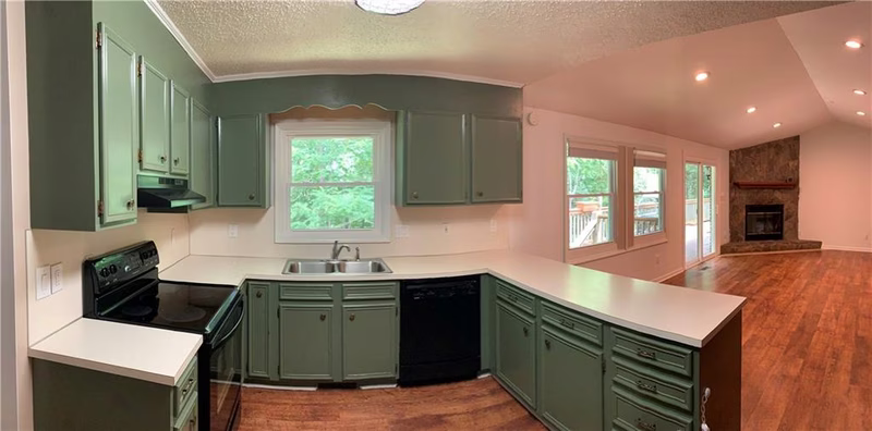 Property image 3 at 1676 Kensington Circle, Newton, NC 28658