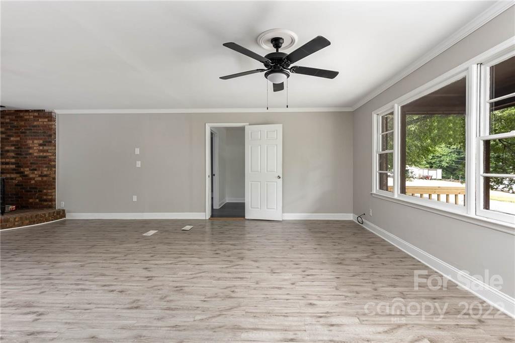 Property image 3 of 2522 Cove Creek Drive in Southgate, Gastonia, NC 28056