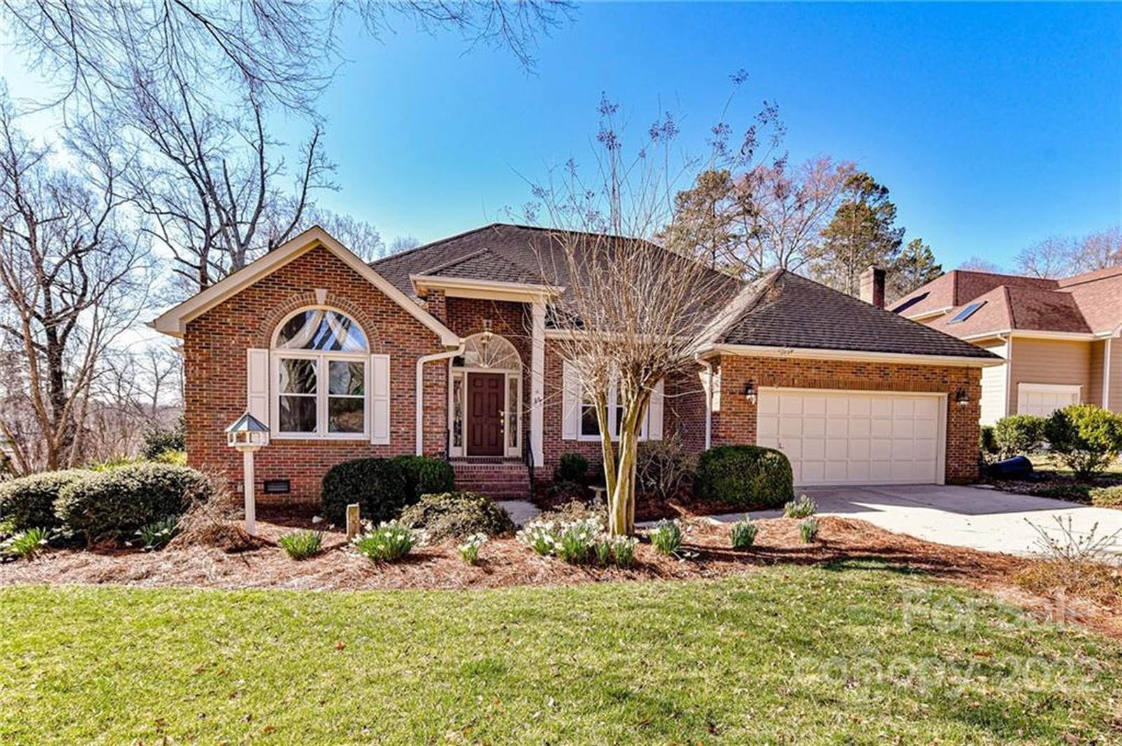 Property image 1 at 511 River Oaks Lane, Charlotte, NC 28226