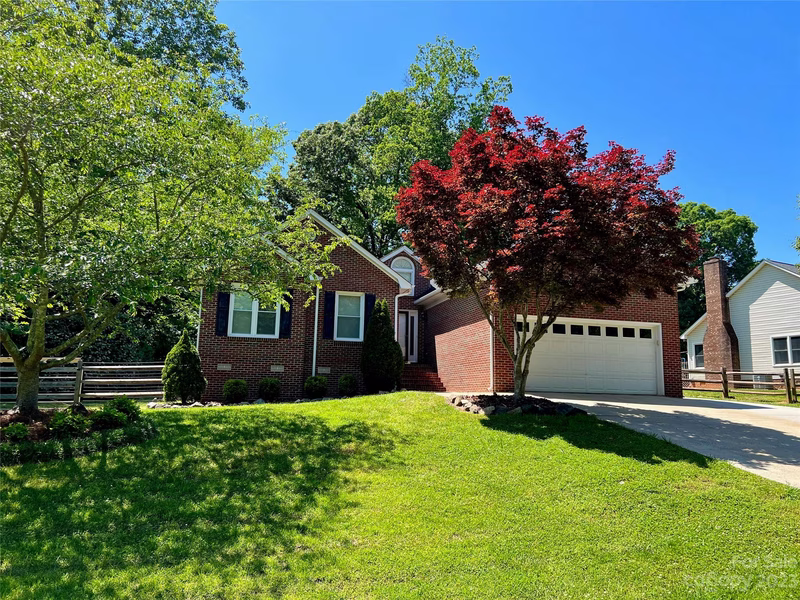 116 Ingonish Drive