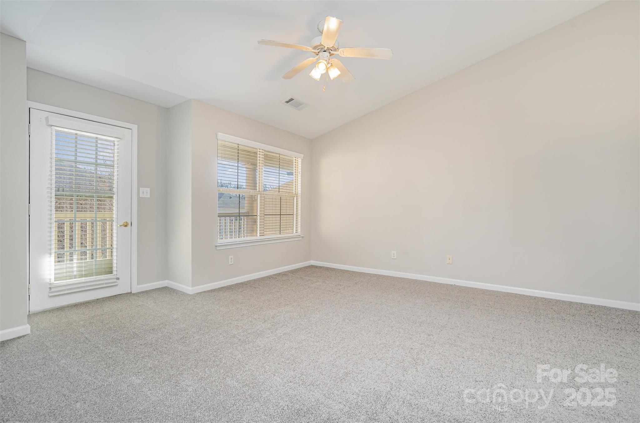 Property image 4 of 7333 Michaels Landing Drive in Michaels Landing, Charlotte, NC 28262
