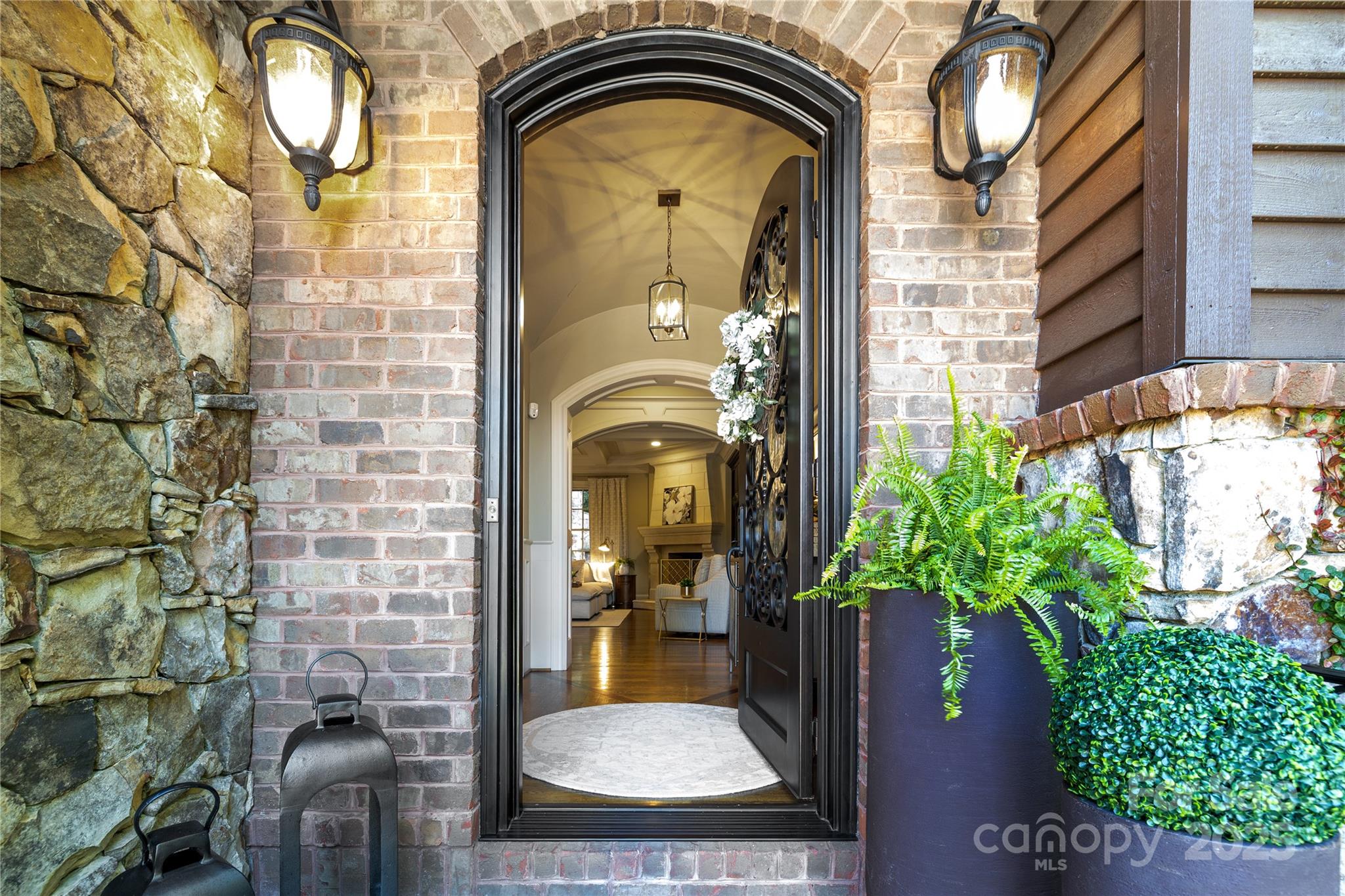 Property image 4 of 617 Beauhaven Lane in Chatelaine, Waxhaw, NC 28173
