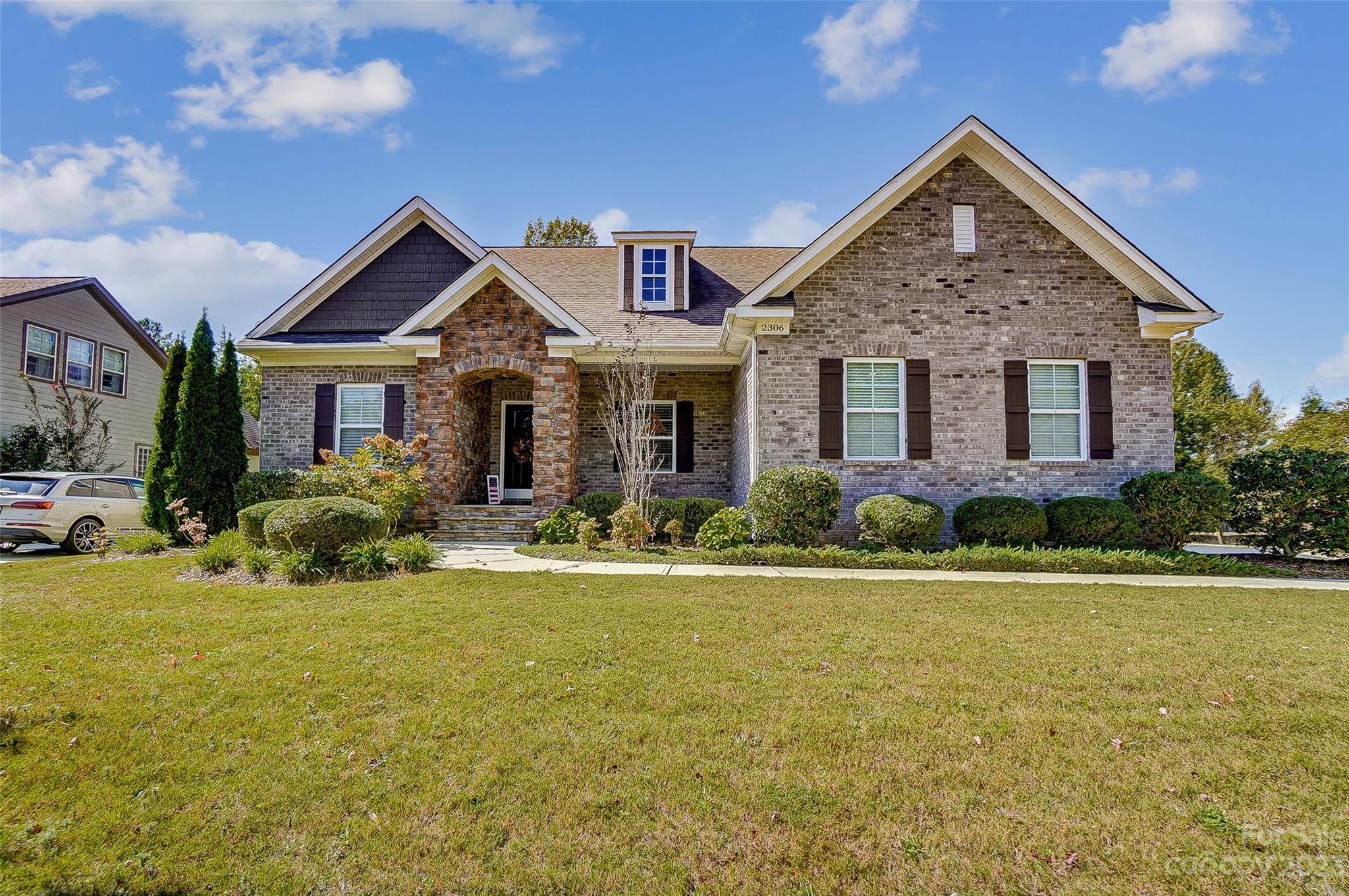 Property image 2 of 2306 Madeira Circle in Tuscany, Waxhaw, NC 28173