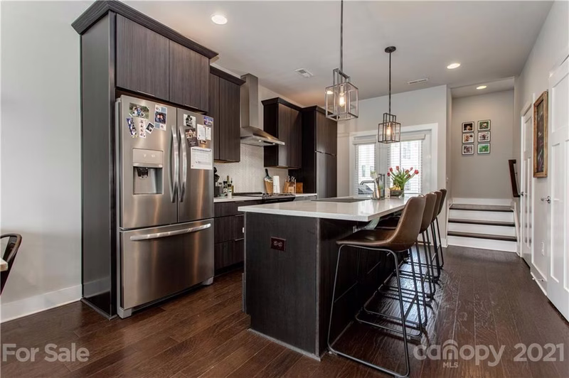 202 Wesley Heights Way
